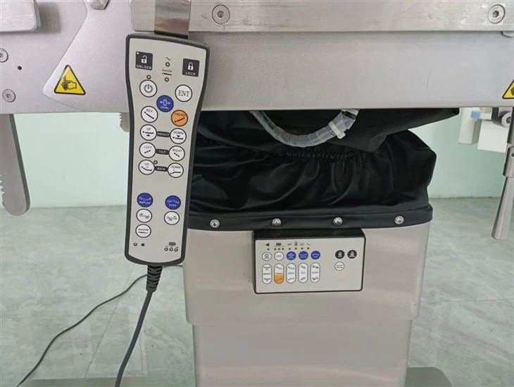 Ultra Low Electric Hydraulic OT Table factory