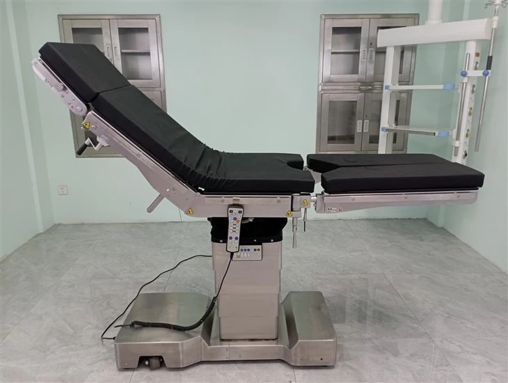 Ultra Low Electric Hydraulic OT Table high quality